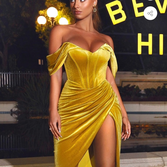 Gold Velvet Off Shoulder Corset Dress - Picture 3 of 8